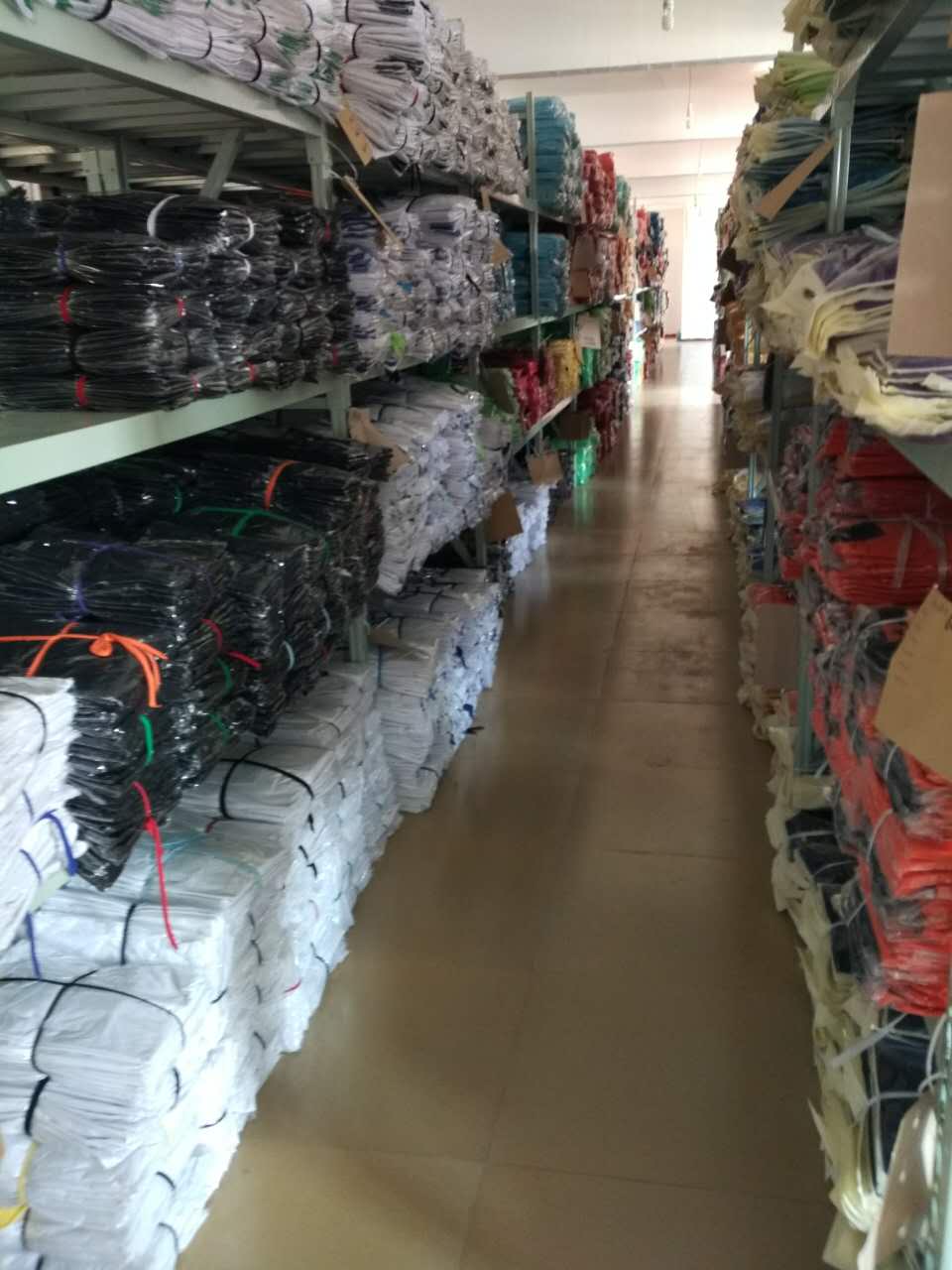 0621_昆明广告衫定做,昆明劳保服定做,昆明校服定做,昆明服装批发